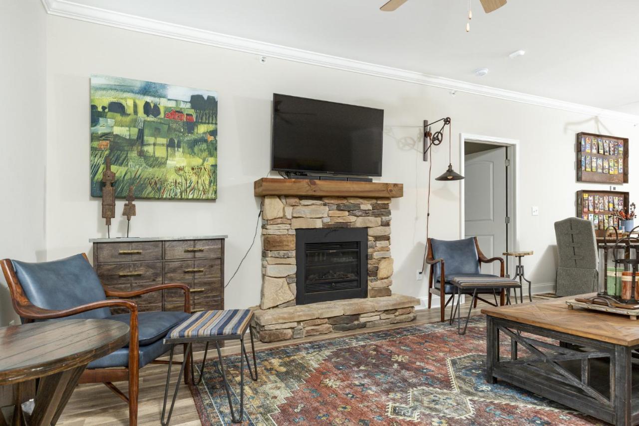 Modern Cades Cove Condo W Community Pool Townsend Exterior foto